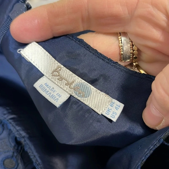 Boden Navy Eyelet Dress Size 4L - Picture 9 of 12